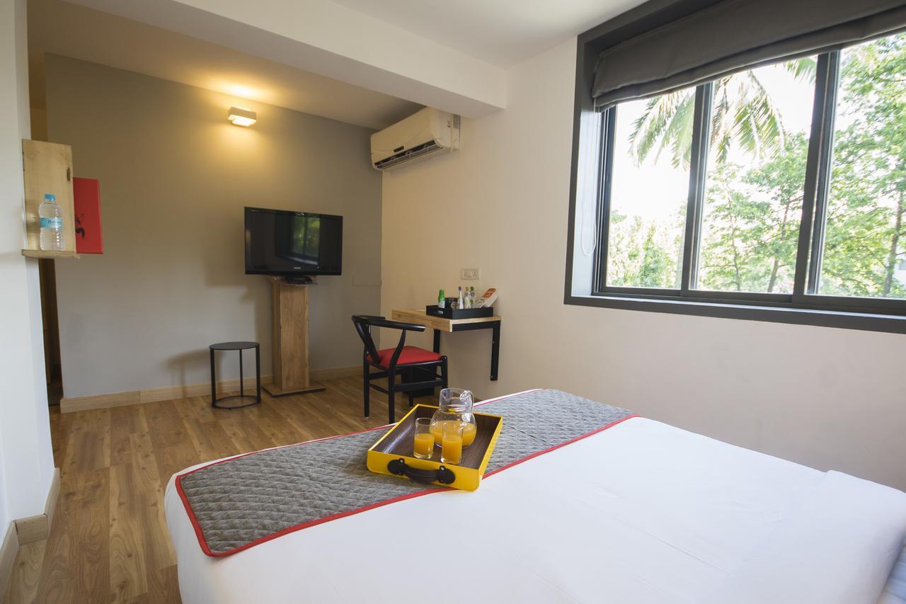 Oyo Townhouse 16 International Airport Hotel Mumbai Ngoại thất bức ảnh