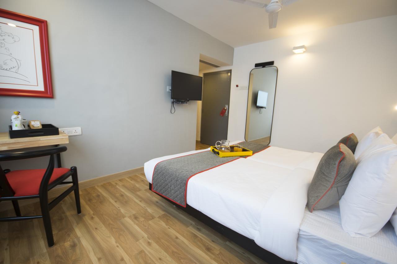 Oyo Townhouse 16 International Airport Hotel Mumbai Ngoại thất bức ảnh
