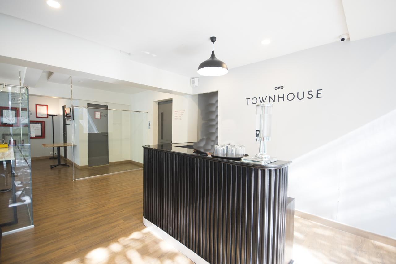 Oyo Townhouse 16 International Airport Hotel Mumbai Ngoại thất bức ảnh