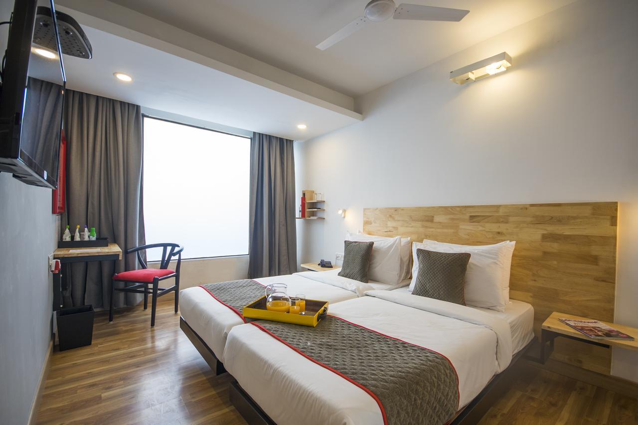 Oyo Townhouse 16 International Airport Hotel Mumbai Ngoại thất bức ảnh