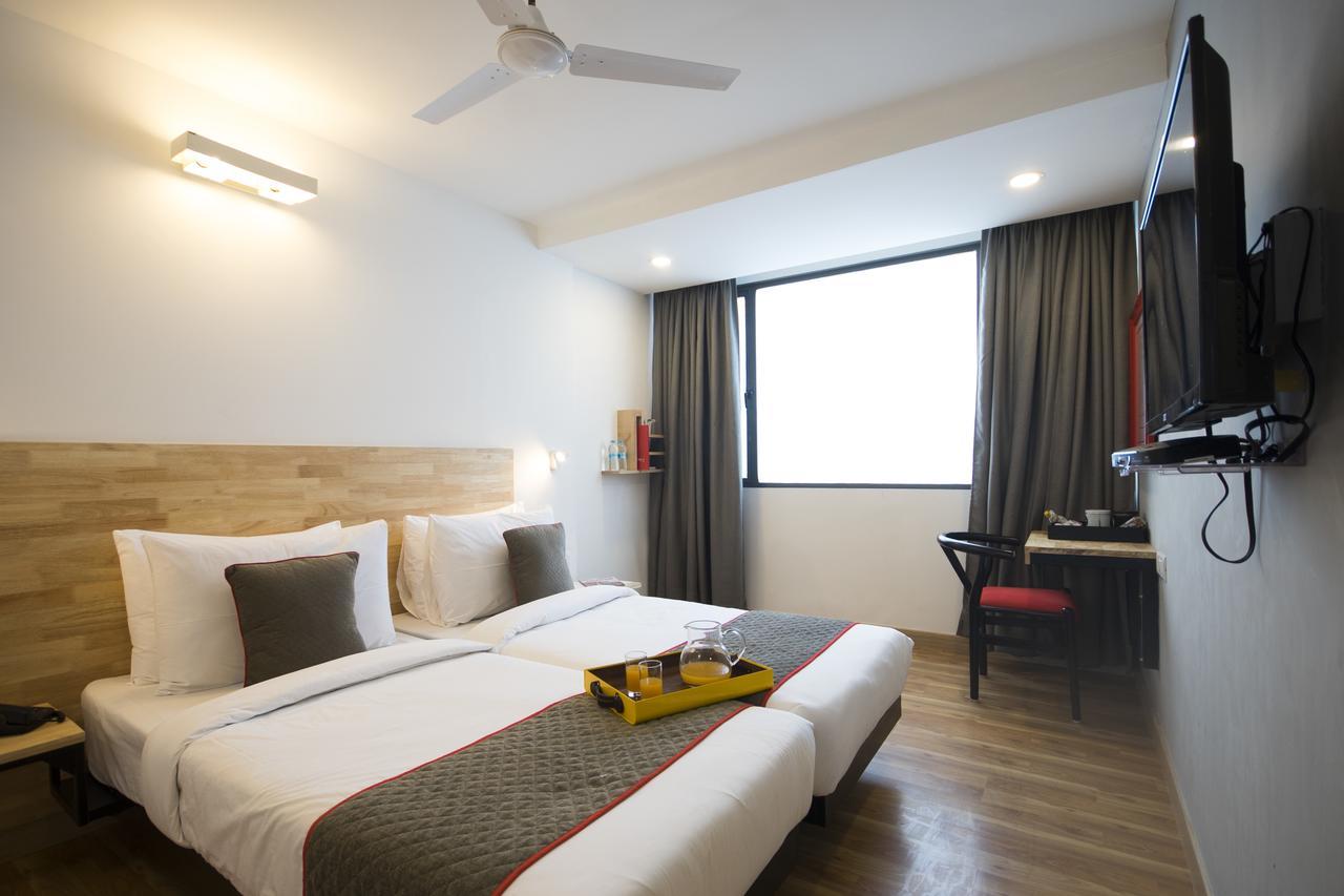 Oyo Townhouse 16 International Airport Hotel Mumbai Ngoại thất bức ảnh