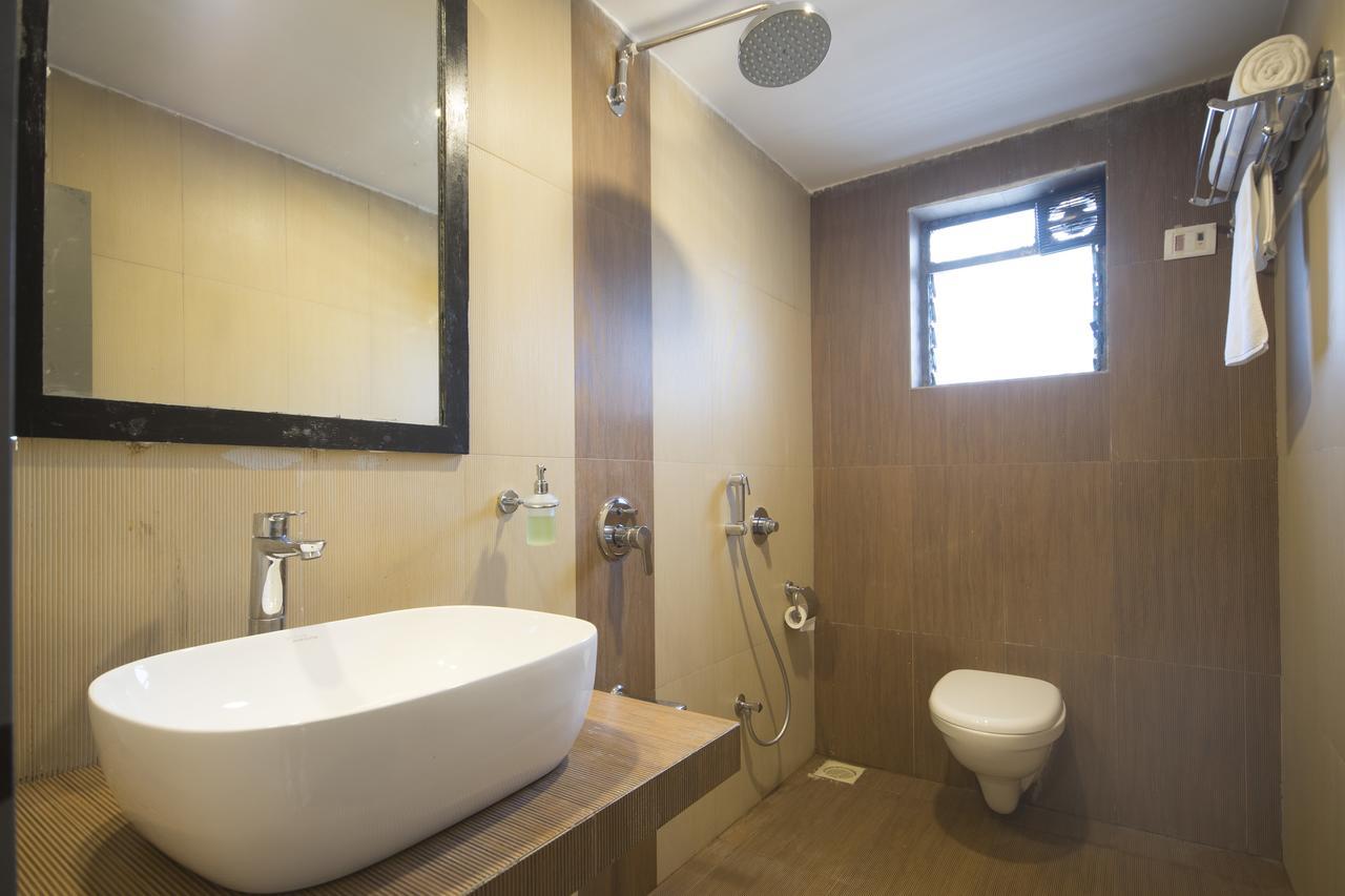 Oyo Townhouse 16 International Airport Hotel Mumbai Ngoại thất bức ảnh
